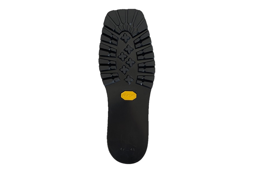 あなたが現在見ているのは Vibram 1100 Montagna