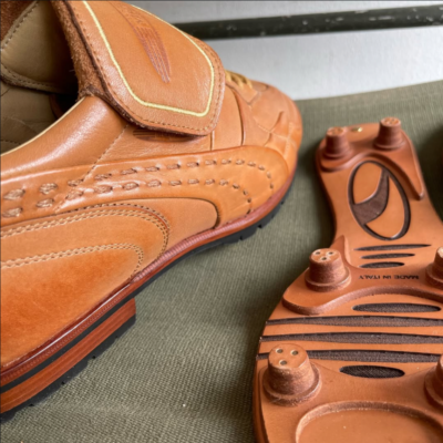 名作スパイクを街の日常へ昇華する―― PUMA × Alexander McQueen “King” カスタム